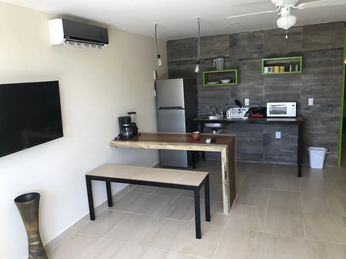 Brisas 10 Beachside Suites Cancun